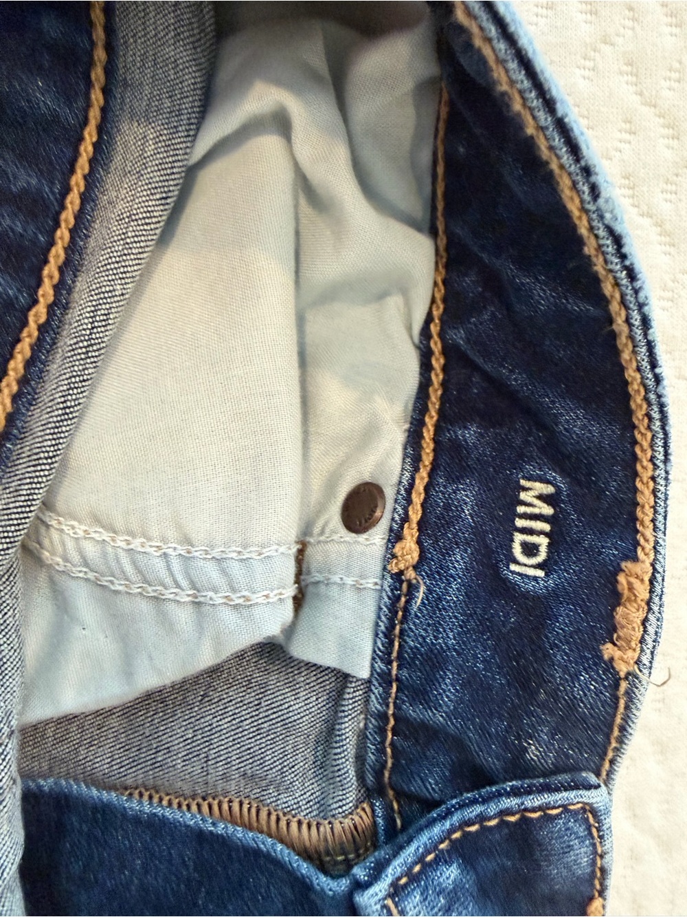 American Eagle Outfitters Blue Denim Jeans - Next Level Stretch - Midi - Picture 5 of 6